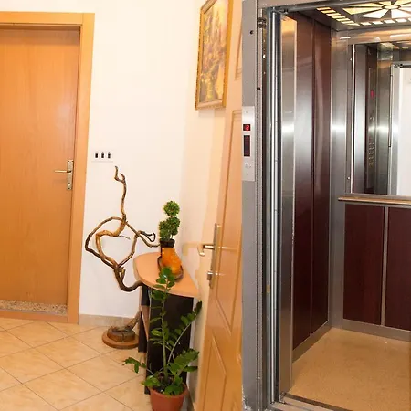 Apartment Tiffany